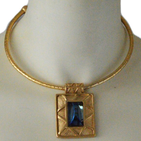 Givenchy brushed matt Gold-plated Cabochon Faux Stone Choker Collar Necklace